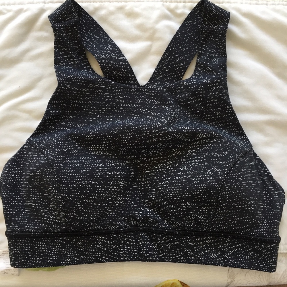Lululemon sports bra size 8